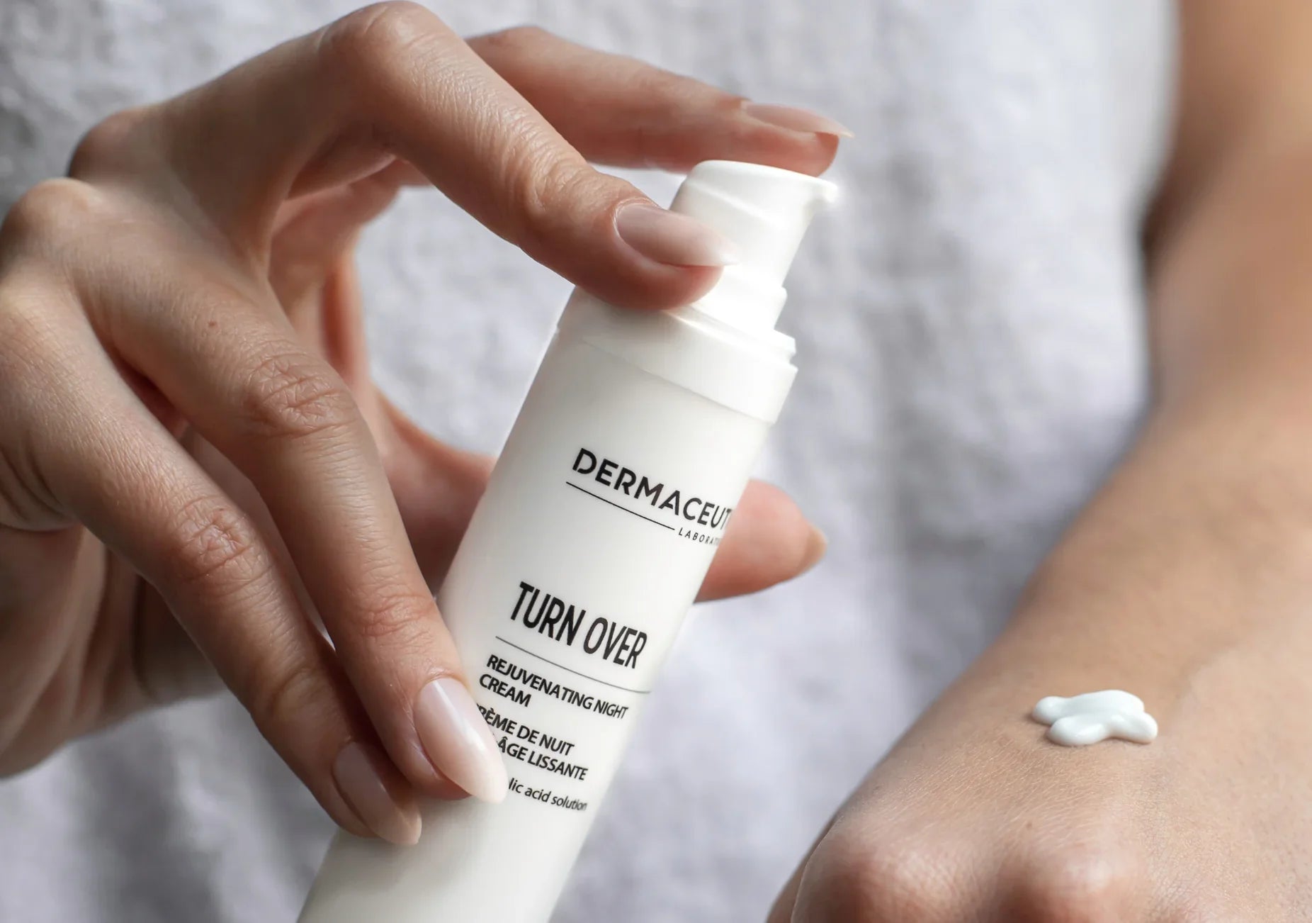 TURN OVER -  REJUVENATING NIGHT CREAM